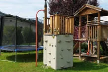 Spieleturm im Garten