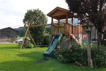 Spieleturm im Garten