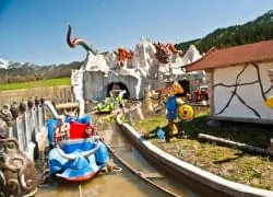 Familienausflug-in-Tirol-Erlebnispark-Familienland